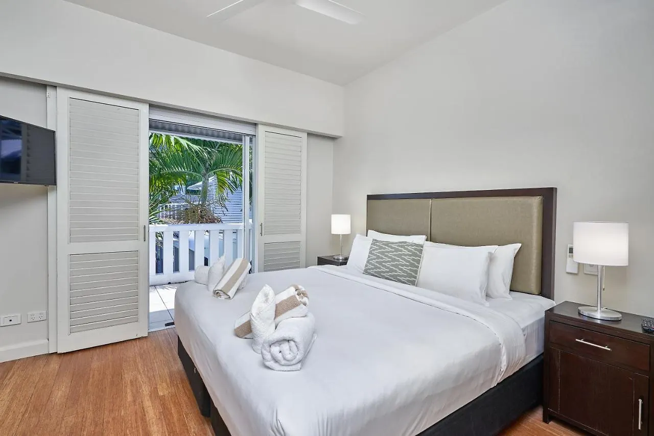 Beach Club Oceanview Apartment 1221-2 Palm Cove